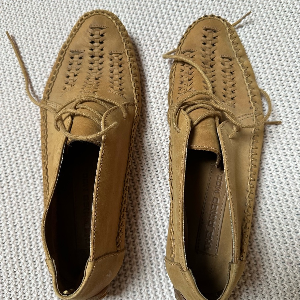 Dingo suede Mocassins 8.5 women new without box